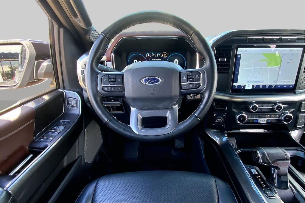 صورة 6 لـ 2023 FORD F-150 LARIAT