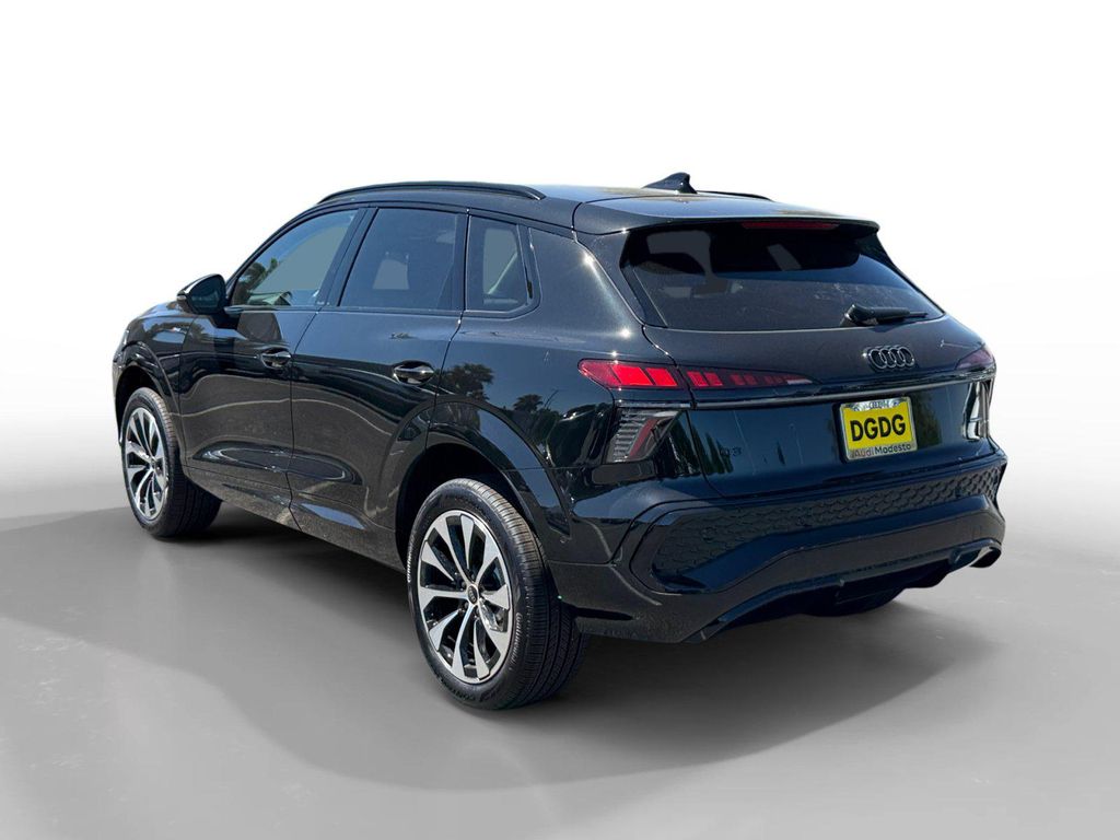 2026 AUDI Q3 TFSI QUATTRO S TRONIC 缩略图 3