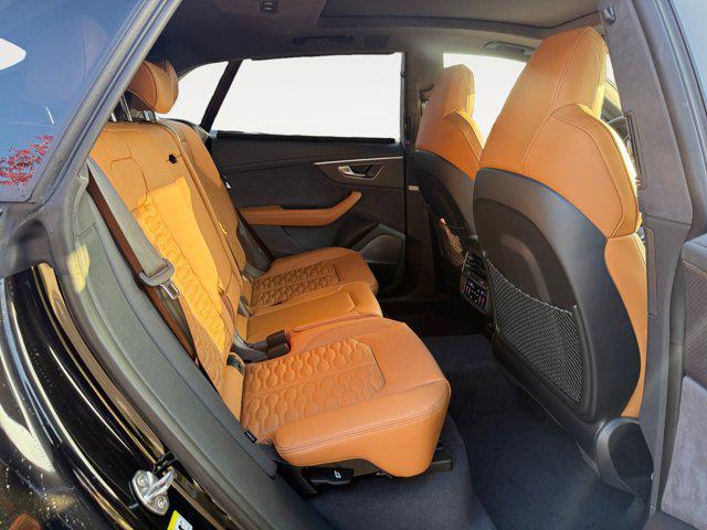 صورة مصغرة 18 لـ 2026 AUDI RS Q8 4.0T