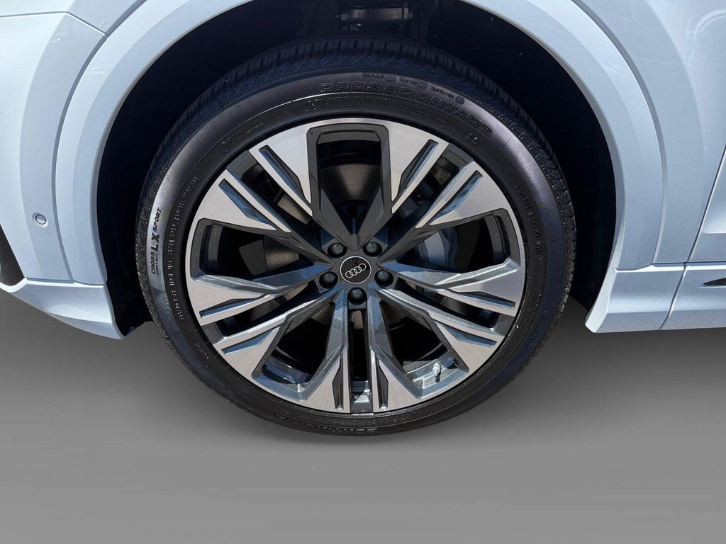 2026 AUDI Q8 55 PREMIUM PLUS — фото 9