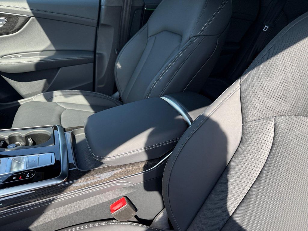 صورة 14 لـ 2026 AUDI Q8 55 PRESTIGE