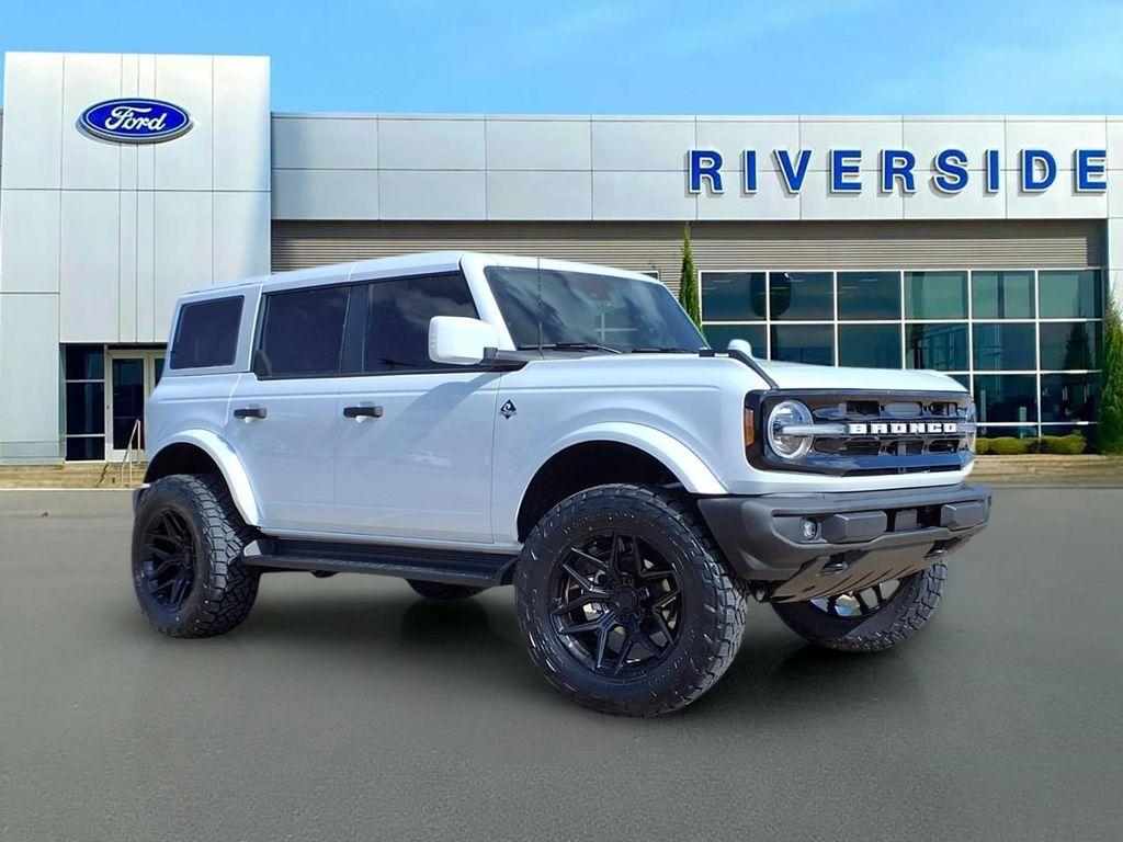 New 2026 Ford Bronco Outer Banks