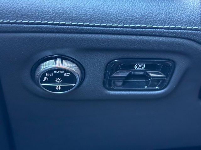 2023 Mercedes-BENZ EQE 缩略图 32