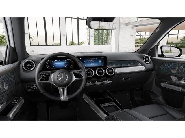 2026 Mercedes-BENZ GLB photo 4