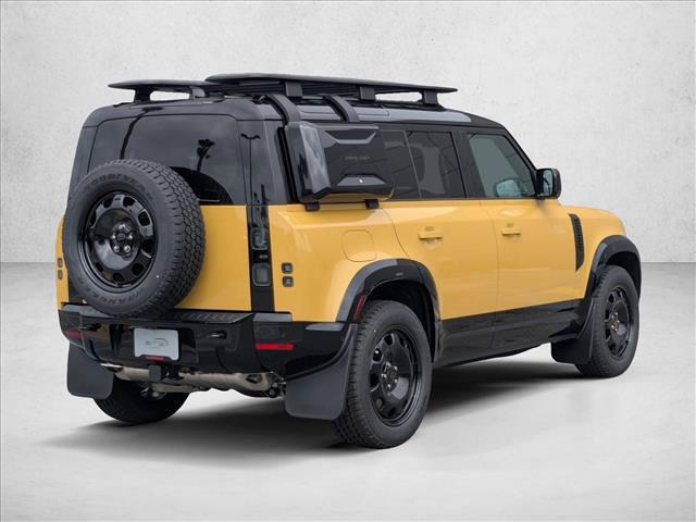 2026 LAND Rover DEFENDER P400 TROPHY EDITION DEEP SANDGLOW — фото 2