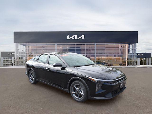 New 2026 Kia K4 LXS