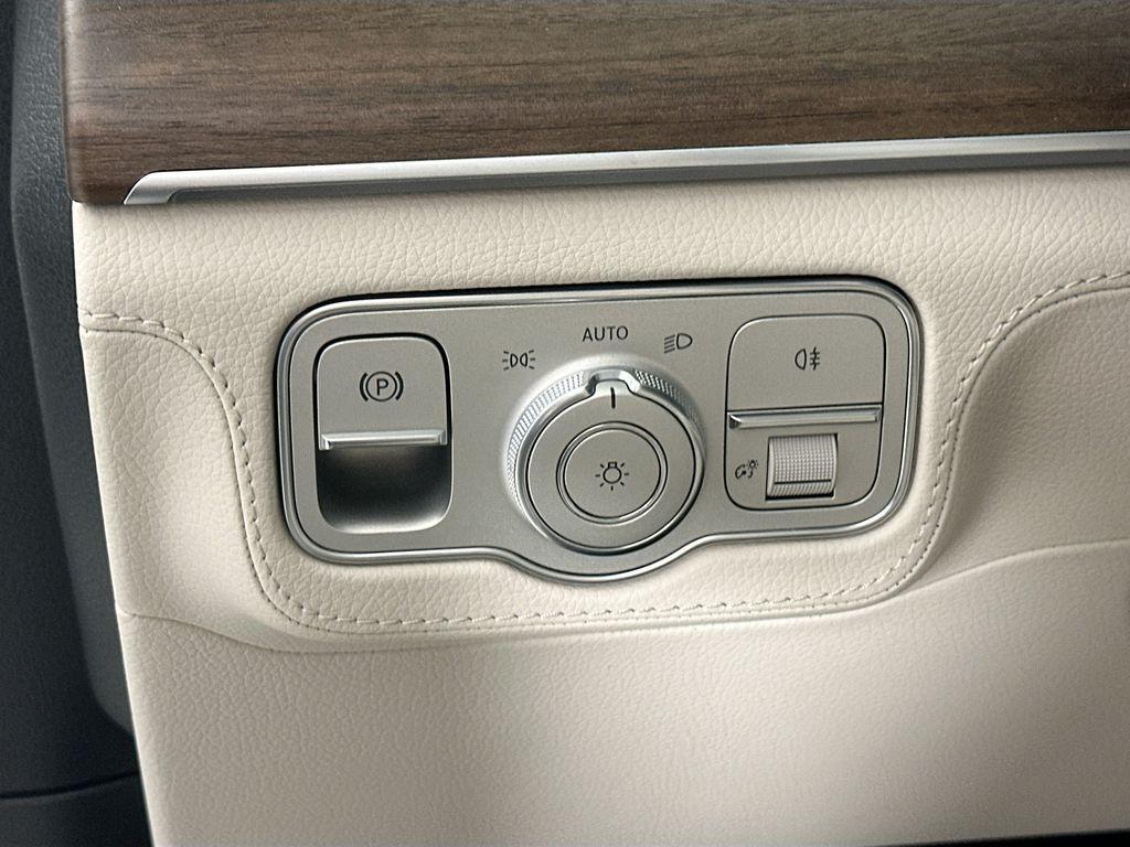 MERCEDES-BENZ GLE - 10