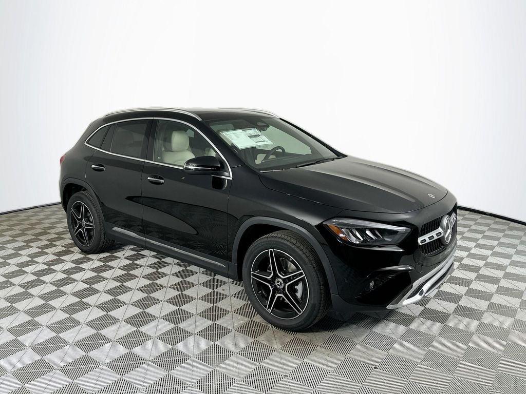 MERCEDES-BENZ GLA - 1