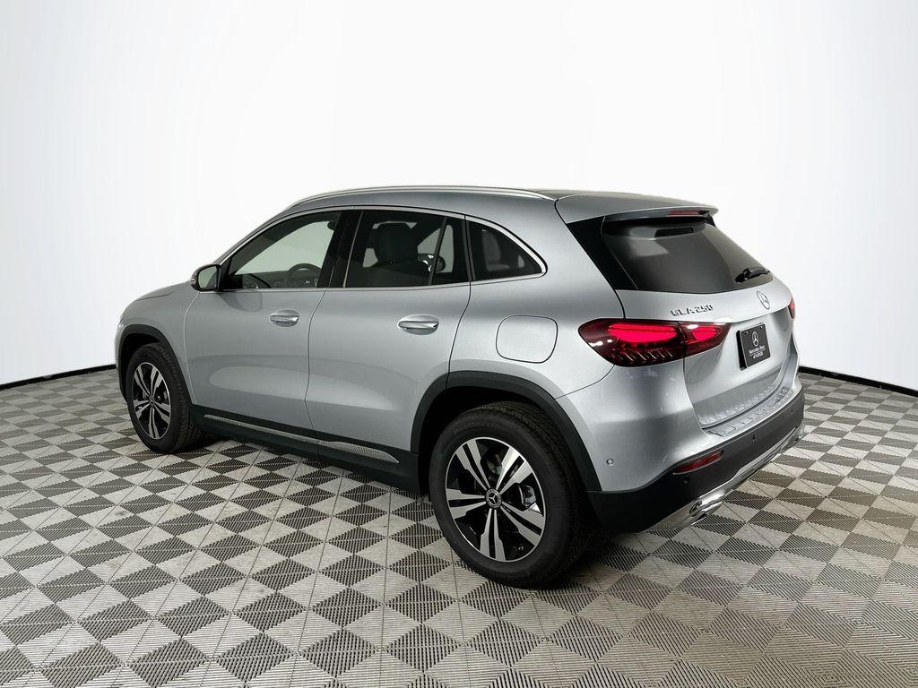 صورة 5 لـ 2026 Mercedes-BENZ GLA