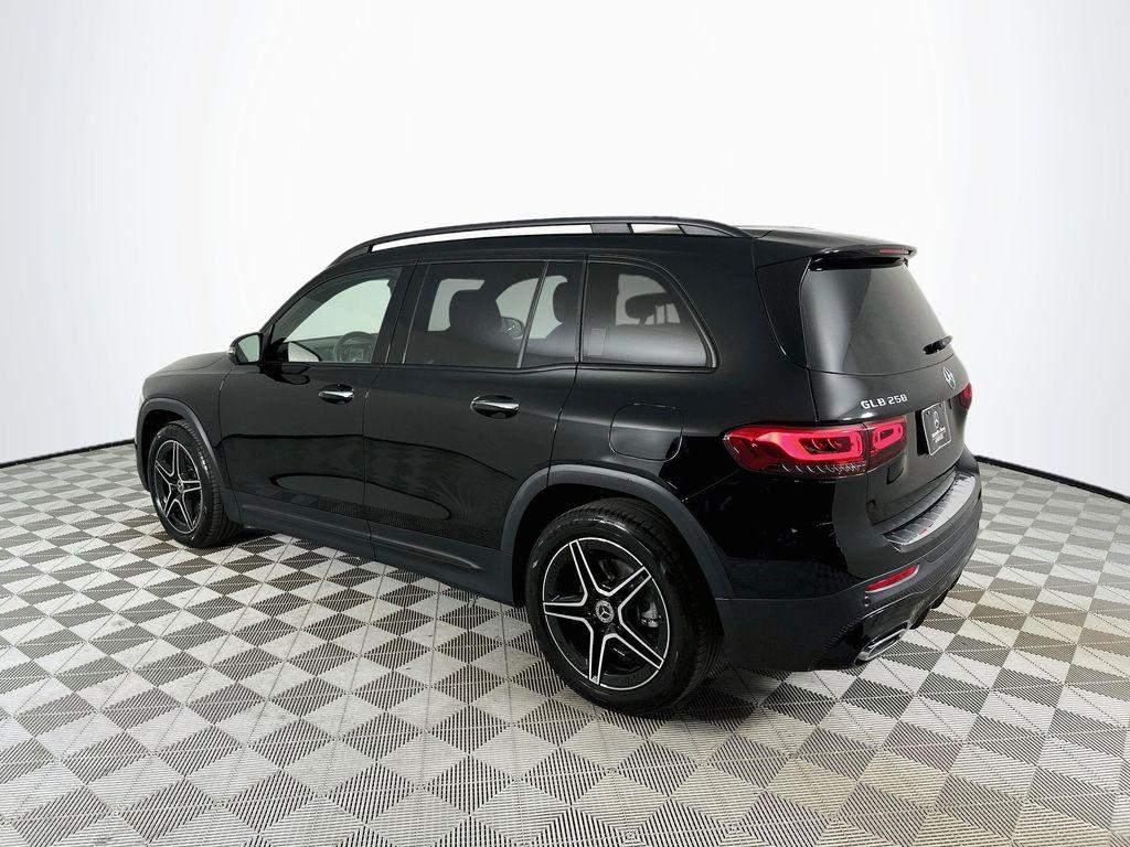 2023 Mercedes-BENZ GLB photo 5