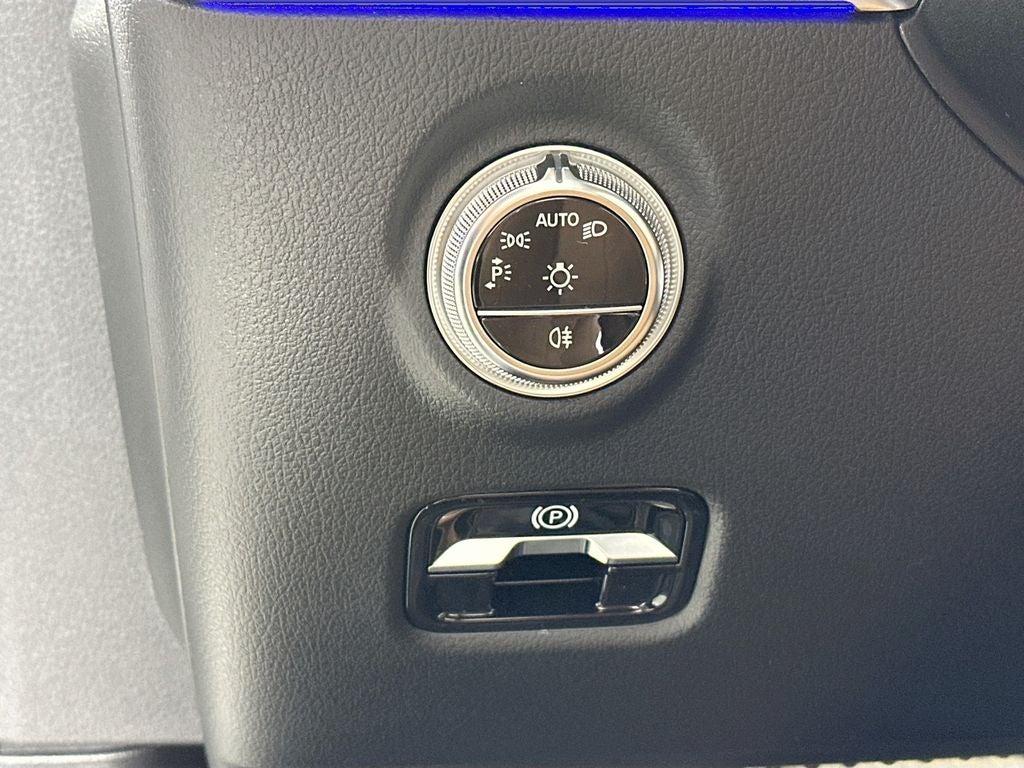 MERCEDES-BENZ CLE - 10