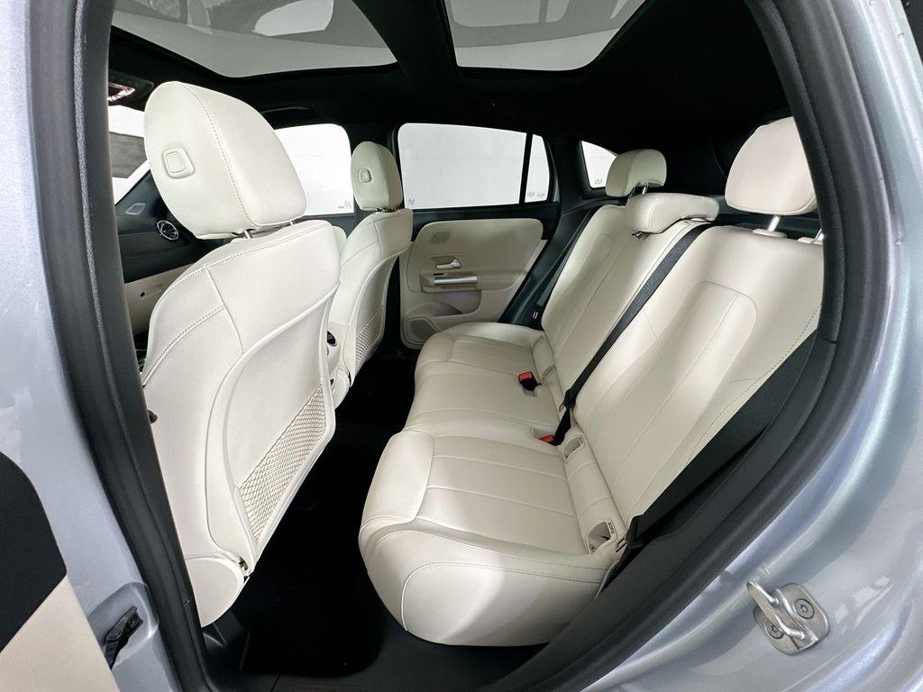 2026 Mercedes-BENZ GLA 缩略图 23