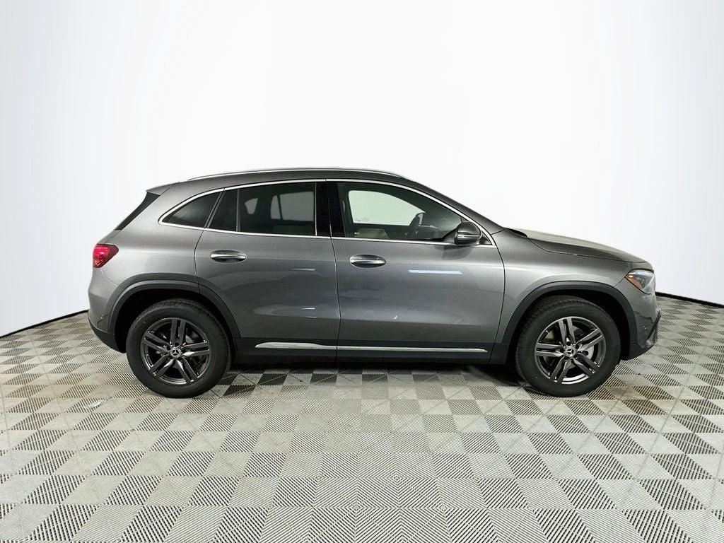 2026 Mercedes-BENZ GLA photo 8