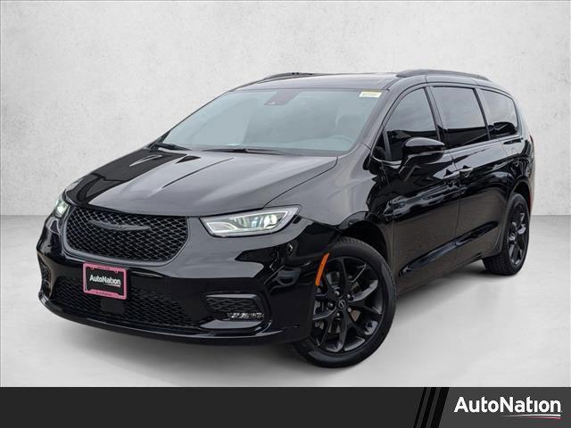 New 2026 Chrysler Pacifica L