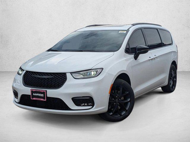 New 2026 Chrysler Pacifica Limited
