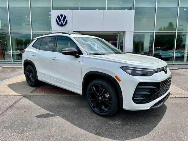 New 2026 Volkswagen Tiguan 2.0T SE R-Line Black