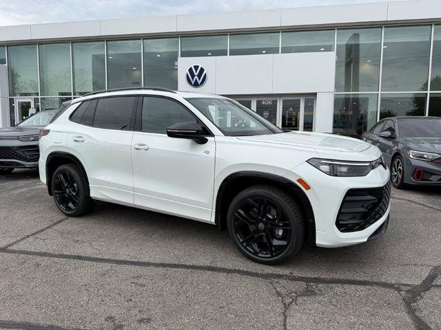 New 2026 Volkswagen Tiguan 2.0T SE R-Line Black
