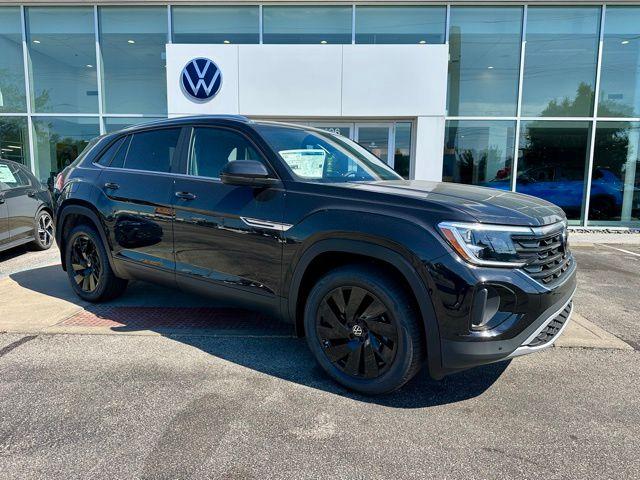 New 2026 Volkswagen Atlas Cross Sport 2.0T SE W/TECHNOLOGY