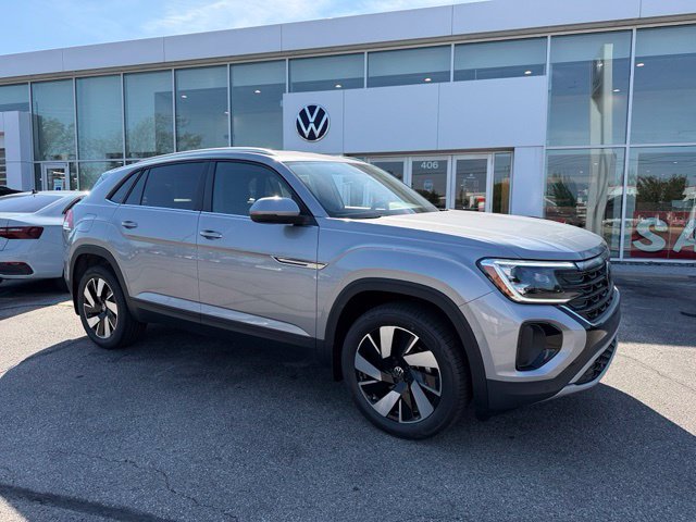 New 2026 Volkswagen Atlas Cross Sport SE w/Technology