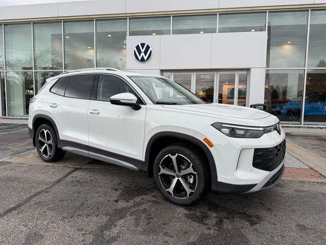 New 2026 Volkswagen Tiguan 2.0T SE