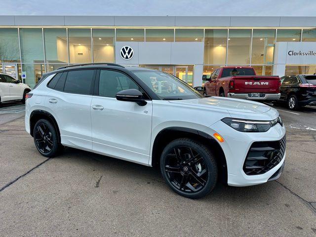 New 2026 Volkswagen Tiguan 2.0T SE R-Line Black