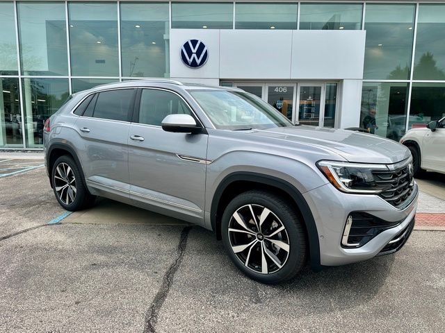 New 2026 Volkswagen Atlas Cross Sport 2.0T SEL Premium R-Line 4MOTION