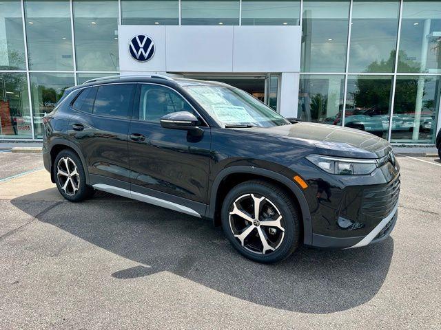 New 2026 Volkswagen Tiguan 2.0T SE