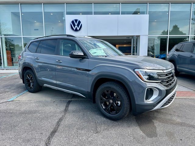 New 2026 Volkswagen Atlas 2.0T Peak Edition
