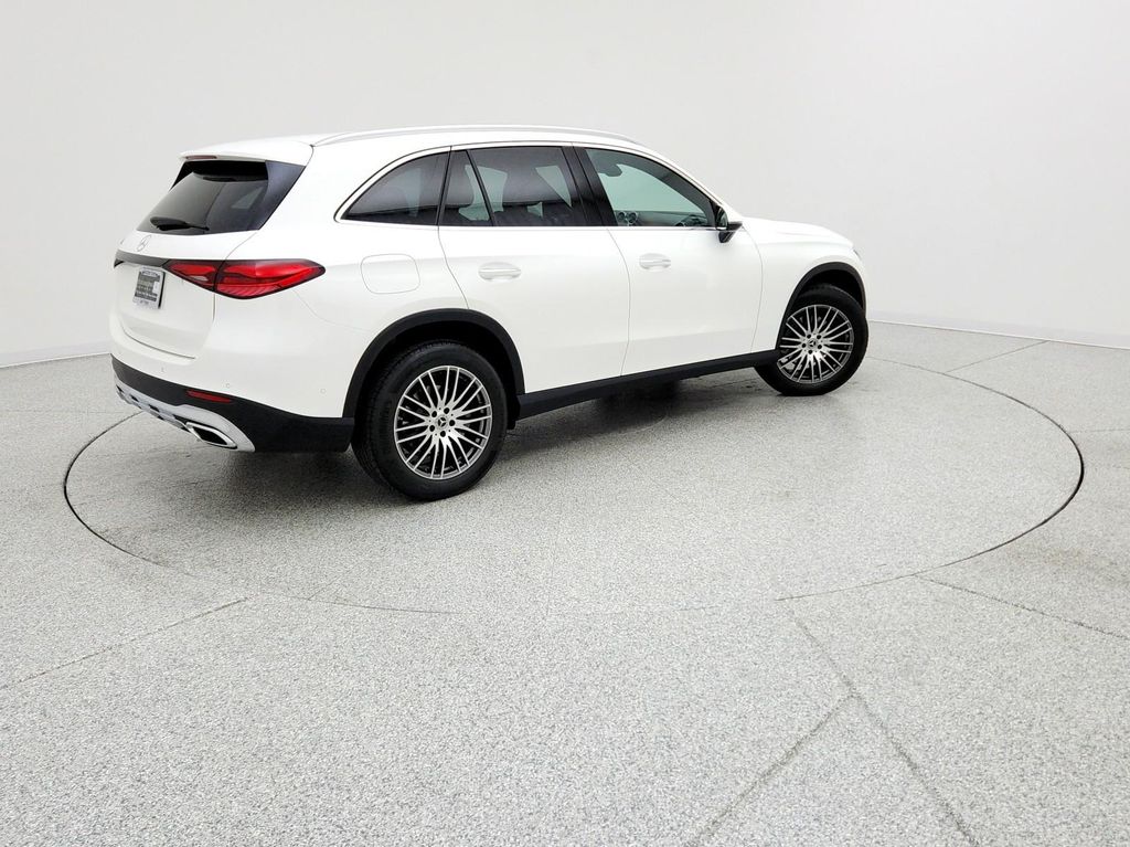 MERCEDES-BENZ GLC - 5