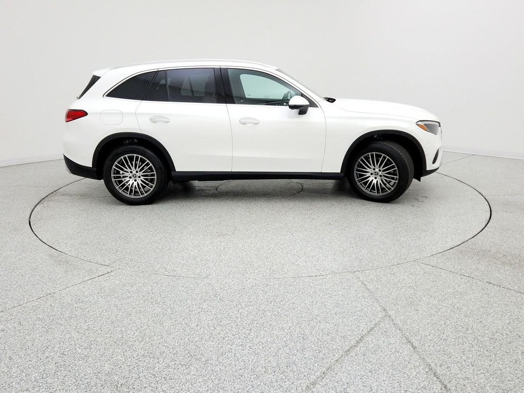 MERCEDES-BENZ GLC - 4