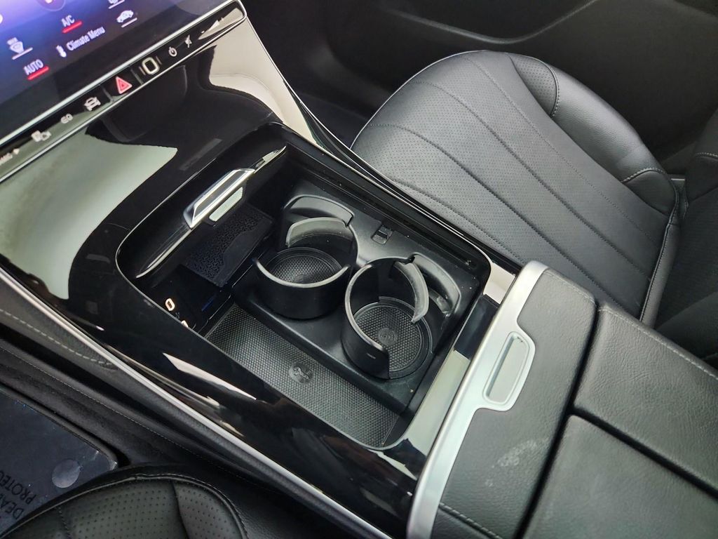2023 Mercedes-BENZ EQE — миниатюра 18