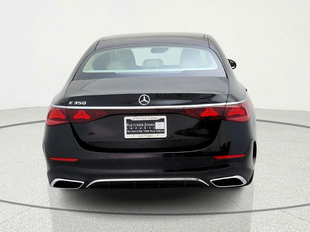 MERCEDES-BENZ E-CLASS - 10