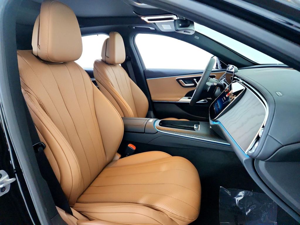 MERCEDES-BENZ E-CLASS - 7