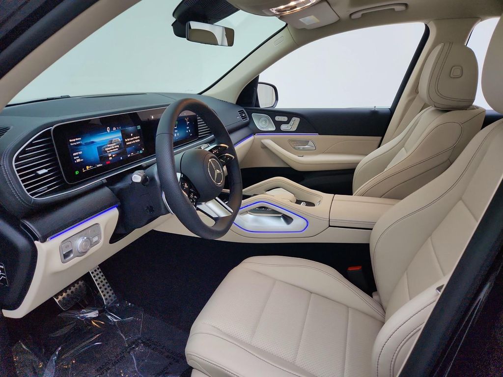 MERCEDES-BENZ GLS - 9