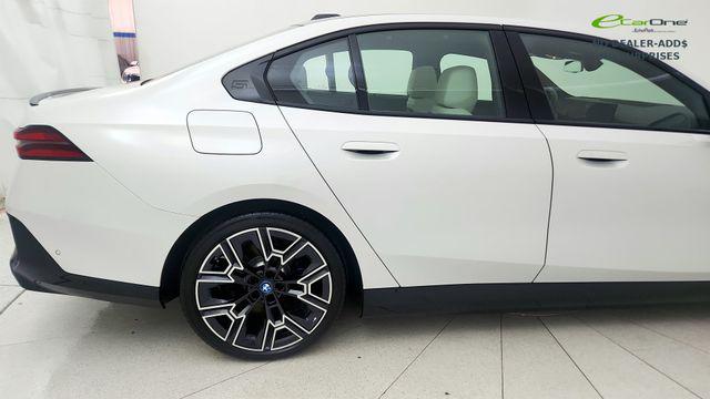 صورة مصغرة 24 لـ 2024 BMW I5 EDRIVE40