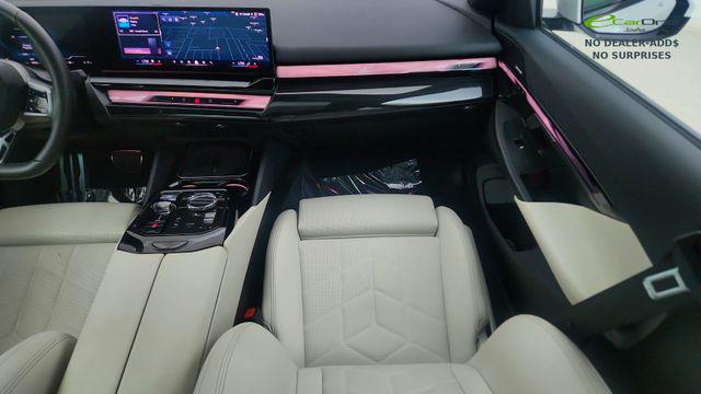 صورة مصغرة 40 لـ 2024 BMW I5 EDRIVE40