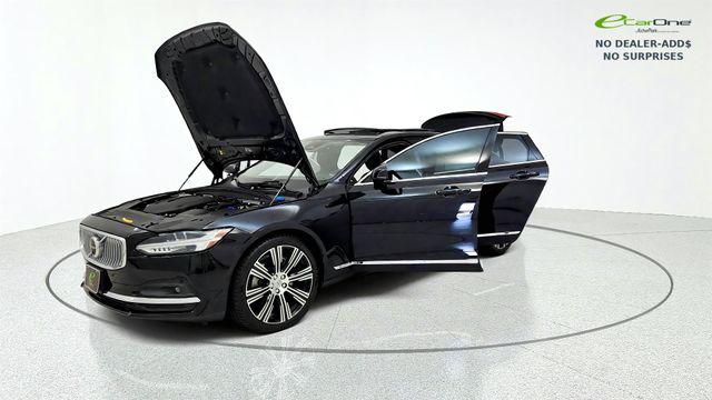 صورة 14 لـ 2023 Volvo S90 B6 PLUS
