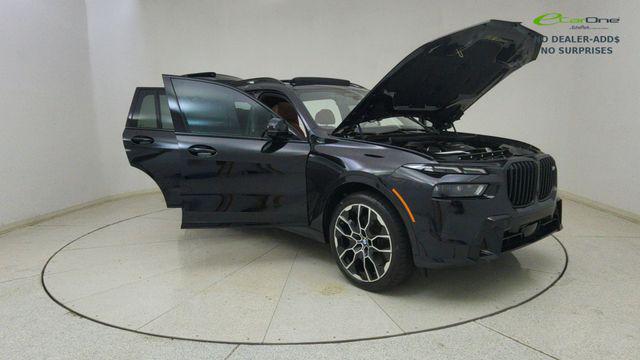 صورة مصغرة 76 لـ 2026 BMW X7 M60I