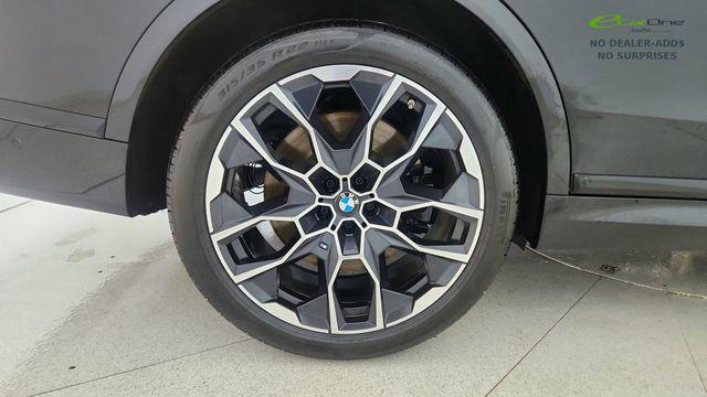 صورة مصغرة 62 لـ 2026 BMW X7 M60I