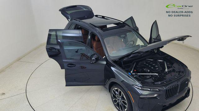صورة مصغرة 88 لـ 2026 BMW X7 M60I