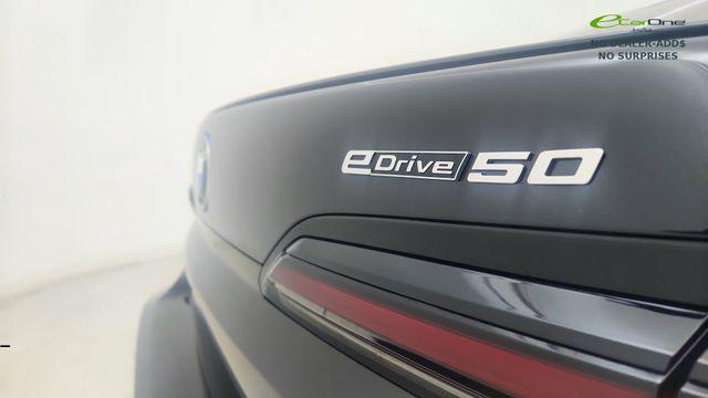 صورة مصغرة 18 لـ 2025 BMW I7 EDRIVE50