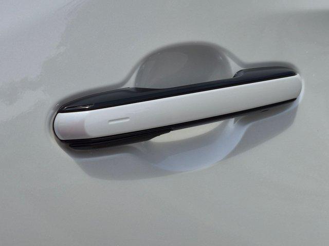 صورة مصغرة 17 لـ 2025 Lexus NX 350H PREMIUM