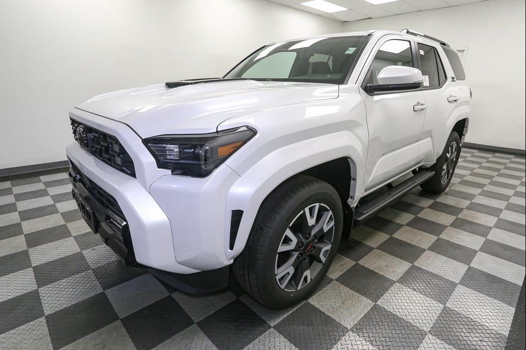 صورة 4 لـ 2026 Toyota 4RUNNER TRD SPORT