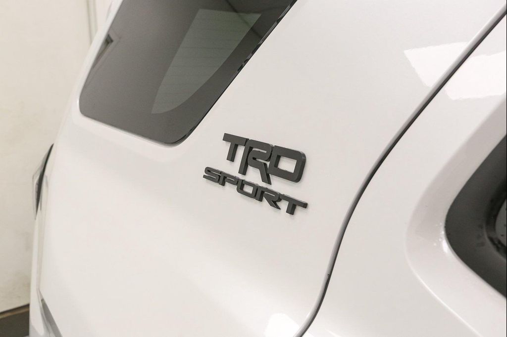 صورة 6 لـ 2026 Toyota 4RUNNER TRD SPORT