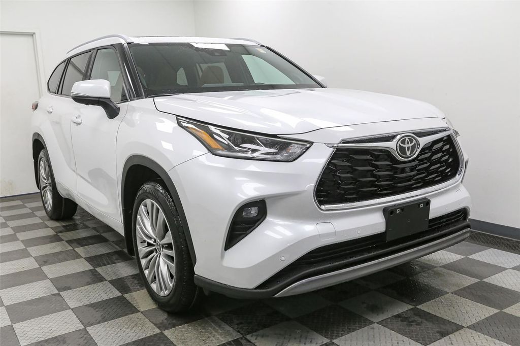 TOYOTA HIGHLANDER - 2