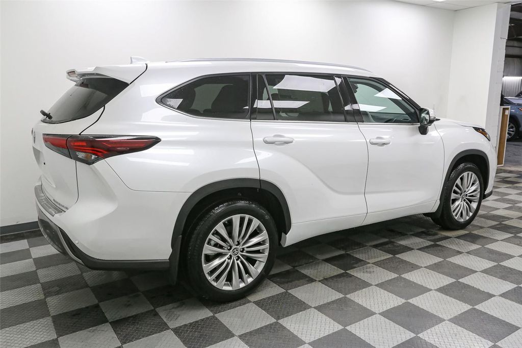 TOYOTA HIGHLANDER - 8