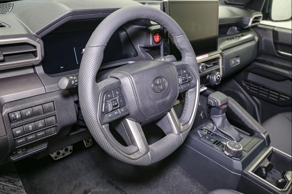 2026 Toyota TACOMA TRD SPORT thumbnail 17