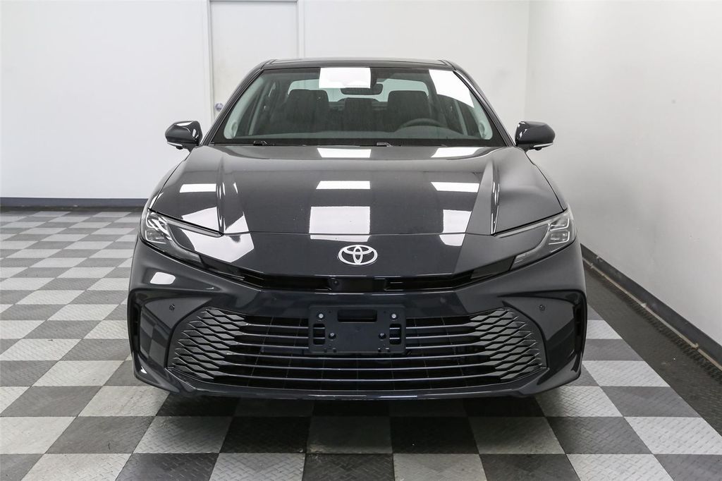 صورة 3 لـ 2026 Toyota CAMRY XLE