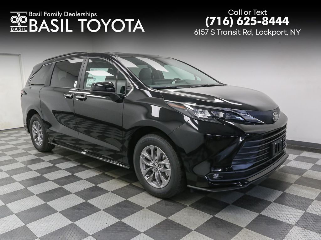 New 2026 Toyota Sienna XLE