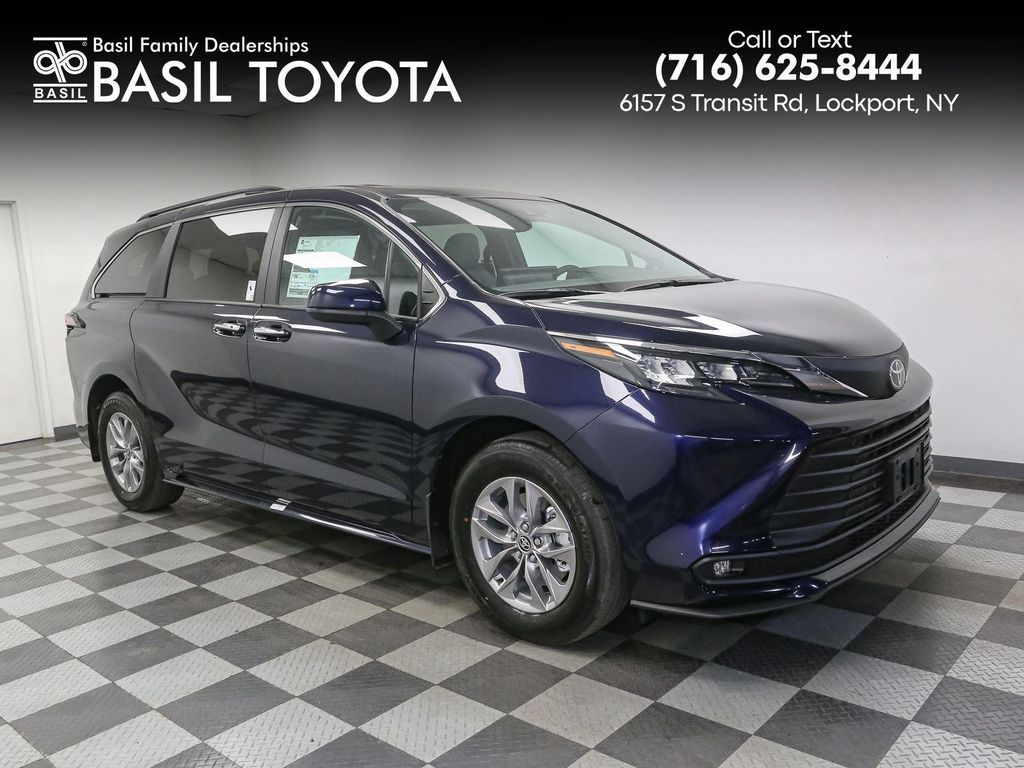New 2026 Toyota Sienna XLE